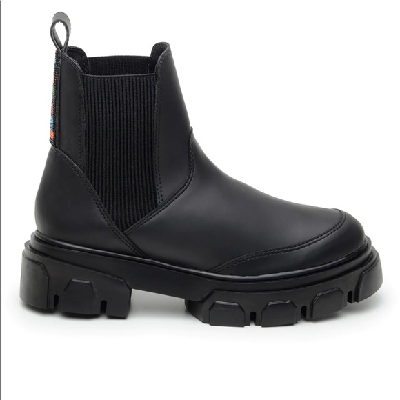 Farm Rio Chelsea Boots! Brand new in original box, never worn. - Picture 2 of 6